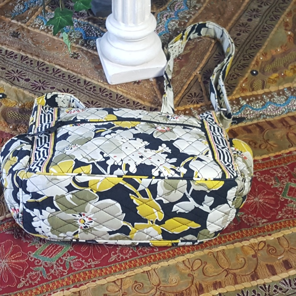 Vera Bradley yellow/black floral bag - Picture 6 of 7